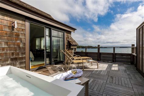 honeymoon suites near me|15 Luxurious Honeymoon Suites With Their Own .
